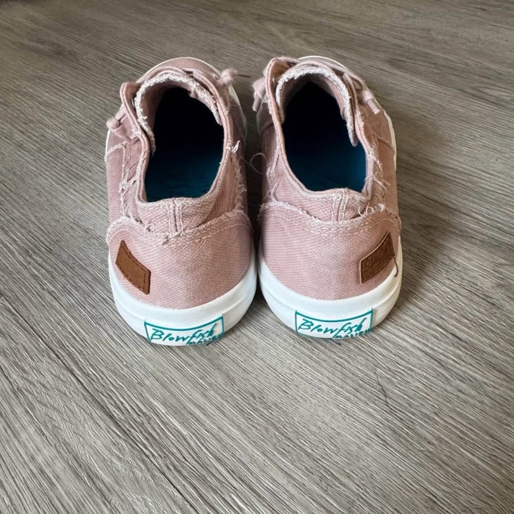 Women's Blowfish Pale Mauve Casual Sneakers - Picture 3 of 4